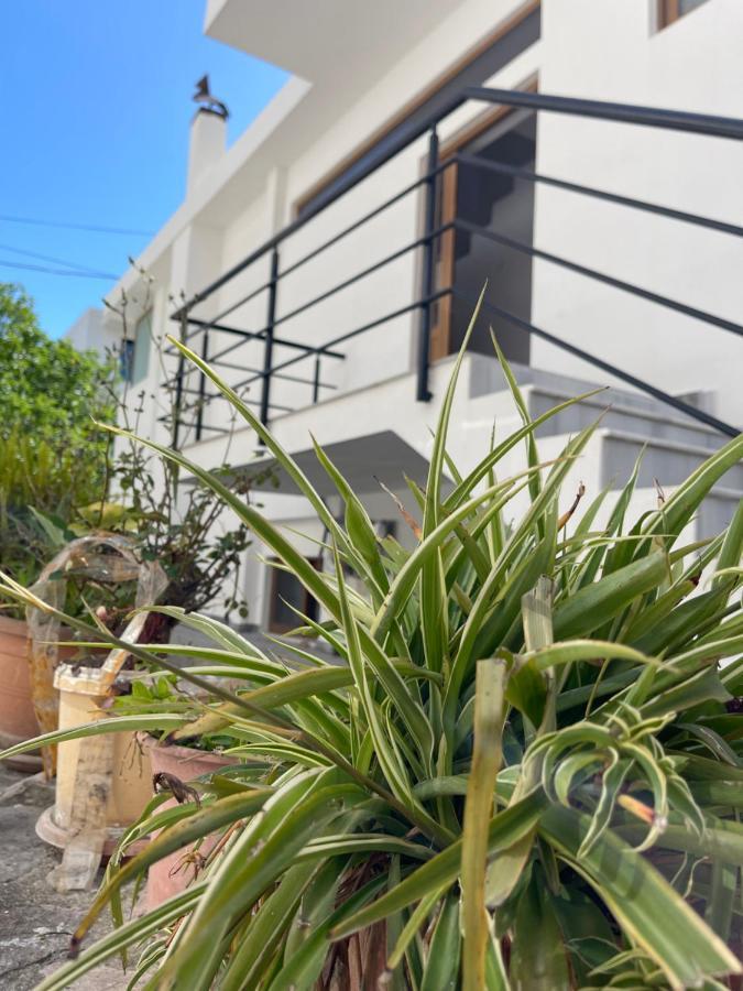 Sun And Sea Apartment Saranda Exterior photo