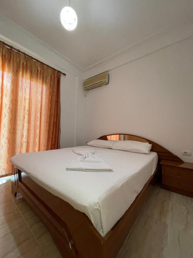 Sun And Sea Apartment Saranda Exterior photo
